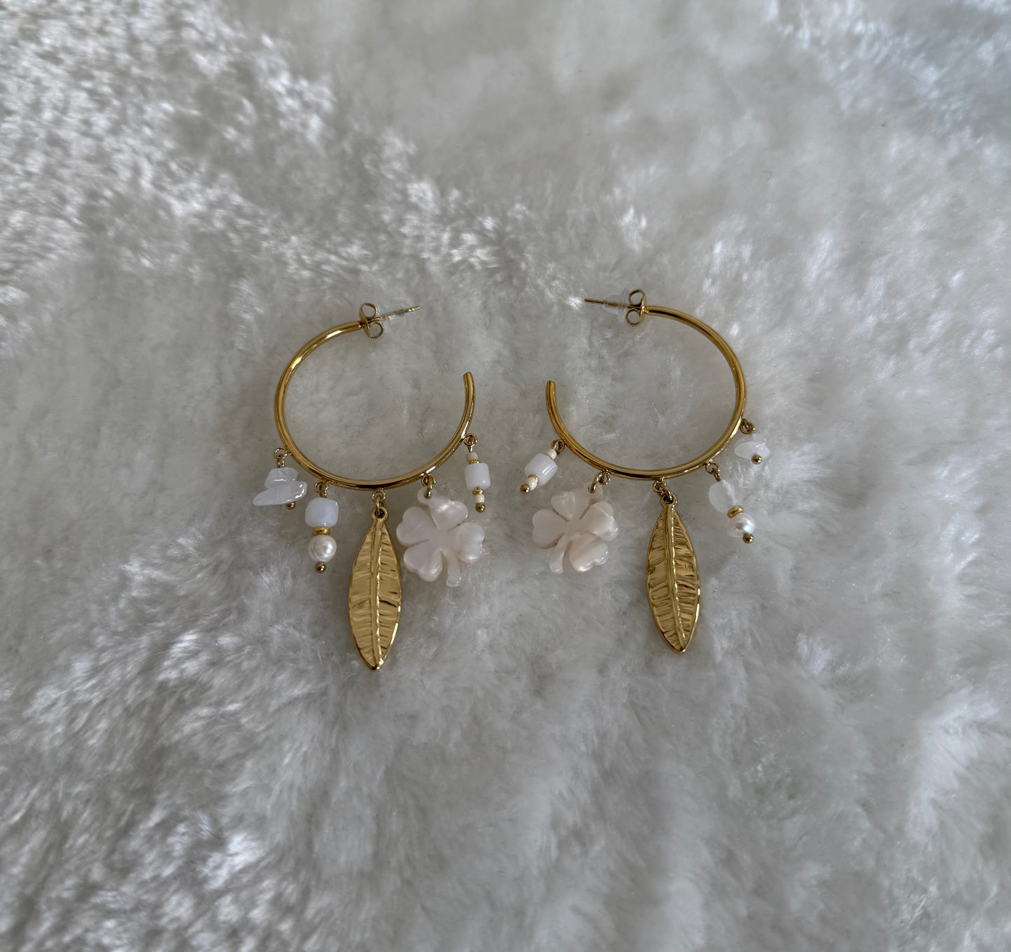 Boucles d'oreilles Trèfle blanche