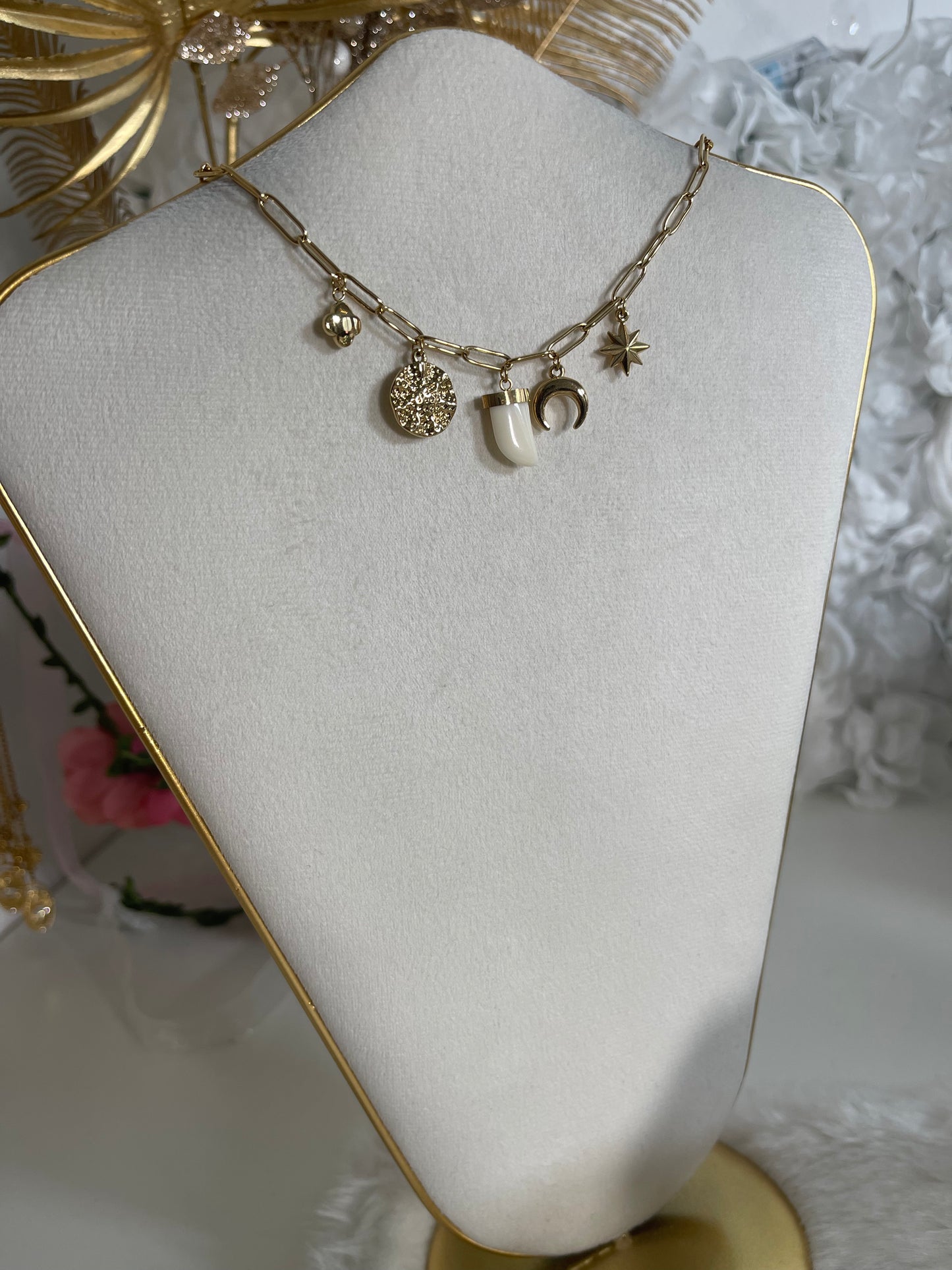 Melis Necklace