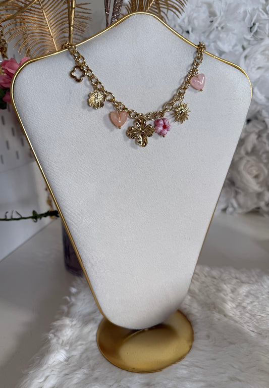 Bloom pink necklace