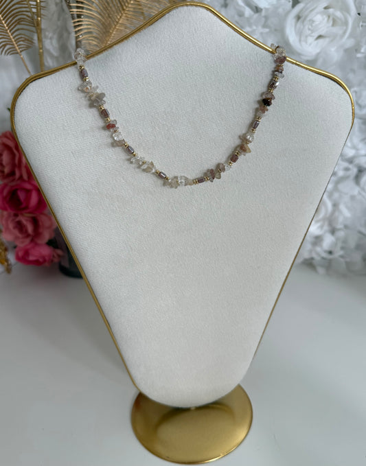 Collier Lyly