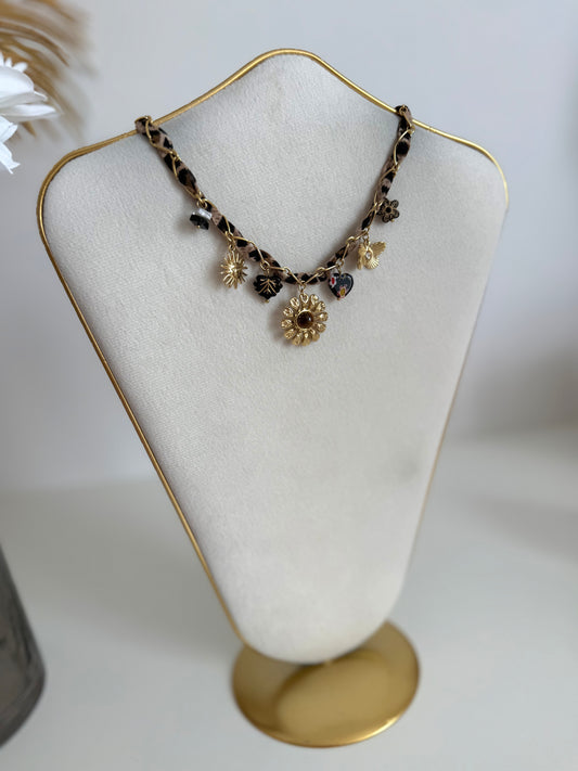 Collier Miya