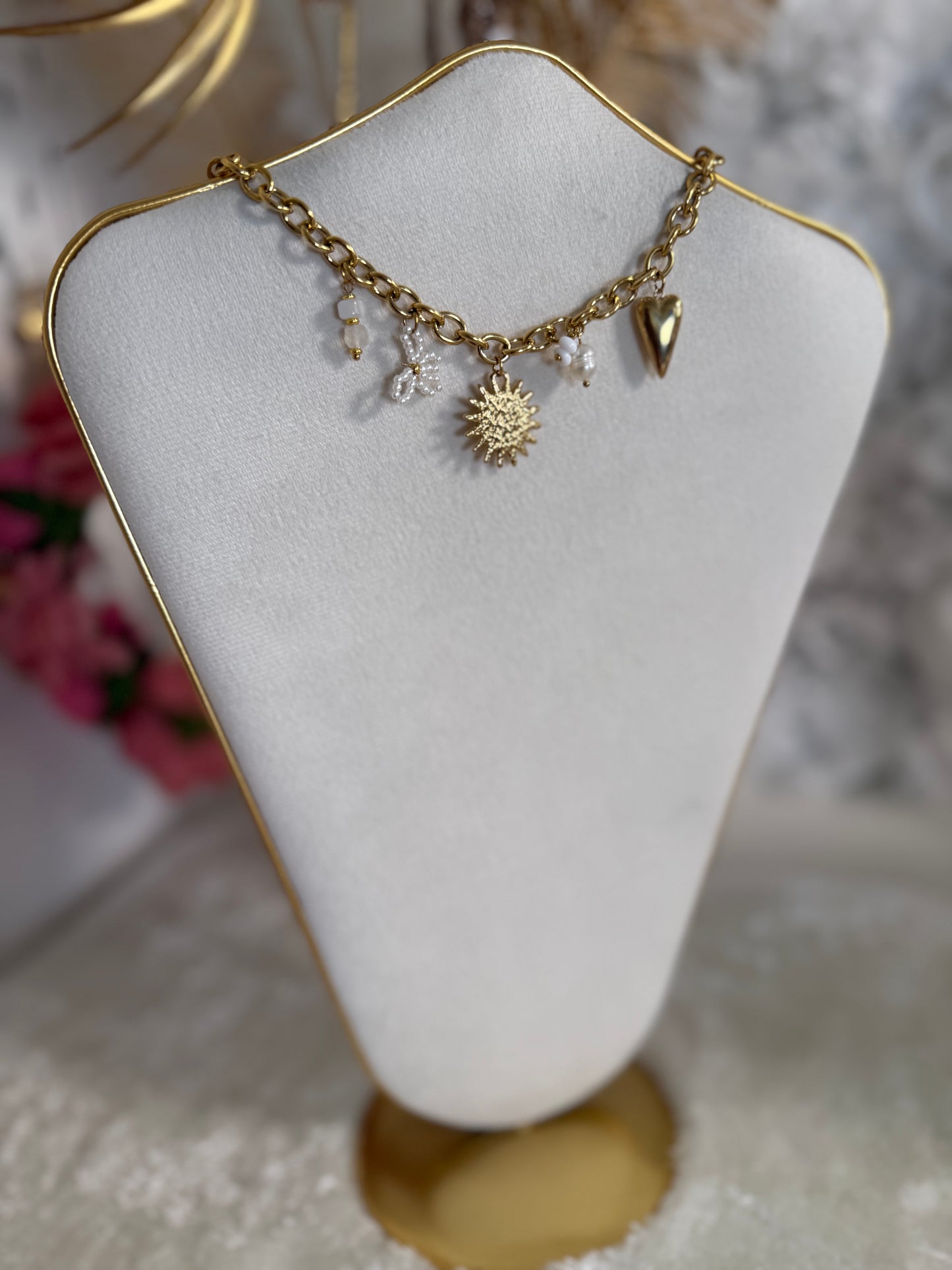 White Pearl Necklace