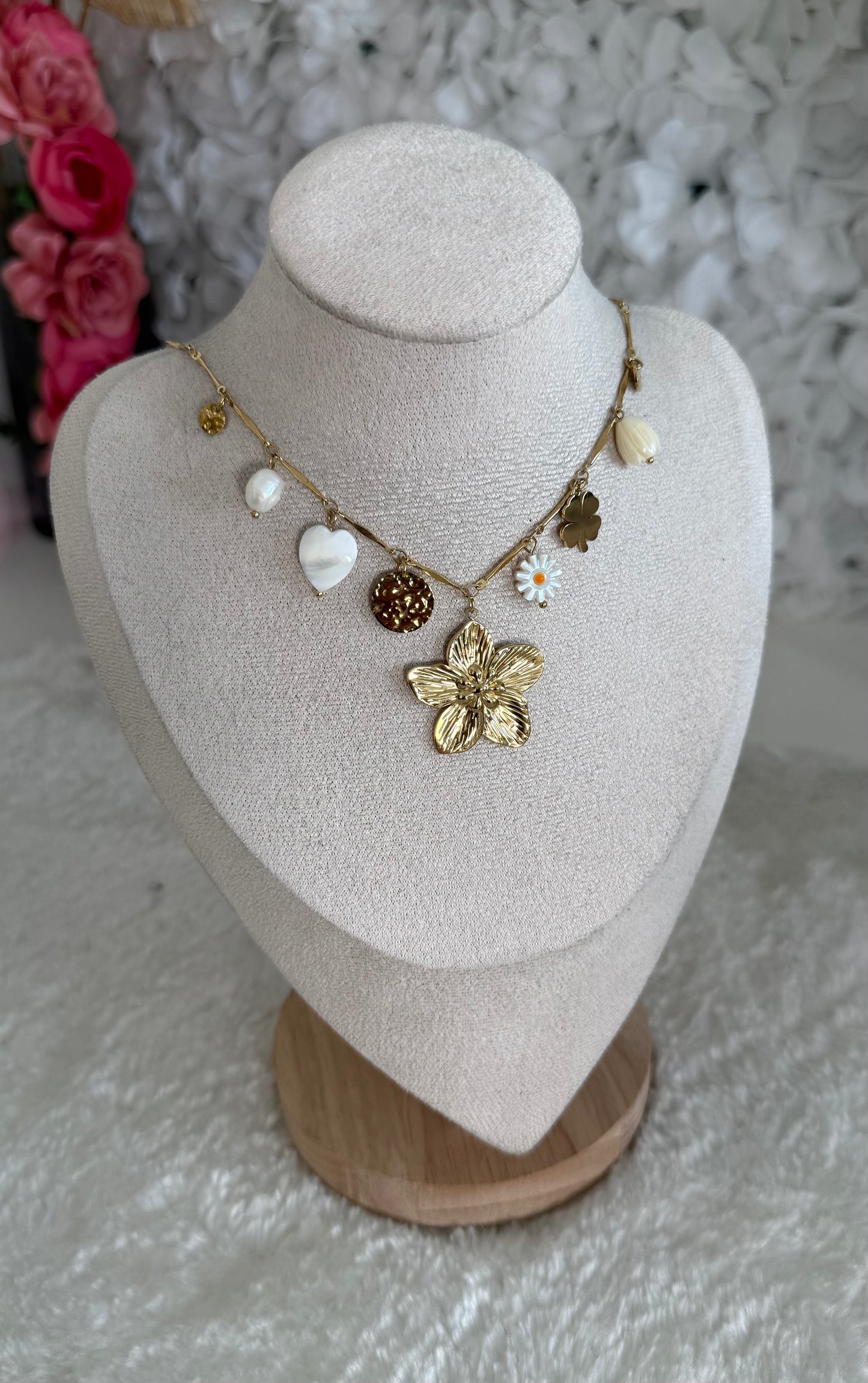 Collier Rosa